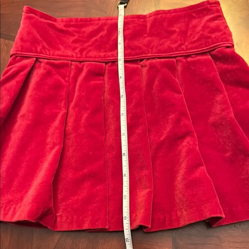 OSHKOSH B’GOSH Pleated Velvet Skirt, size 5 (little girls) - Picture 9 of 10